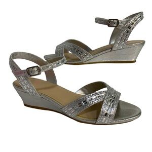 GB GIRLS Shoes Sandals Wedges Silver Size 4 Party Formal Dressy Sparkle